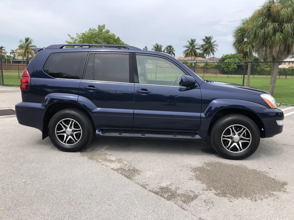 2006 Lexus GX 1st Gen - Image 18 of 31
