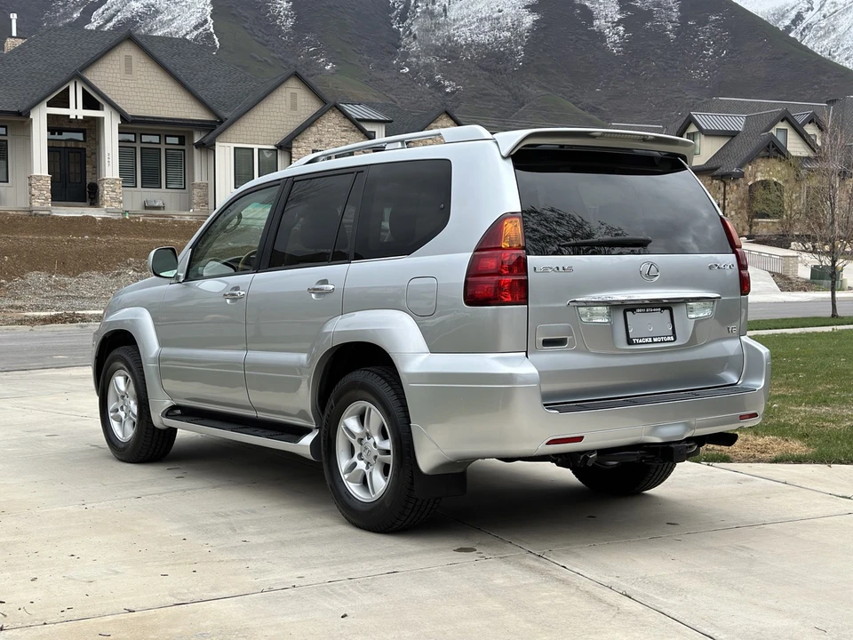 2006 Lexus GX 1st Gen - Image 11 of 31
