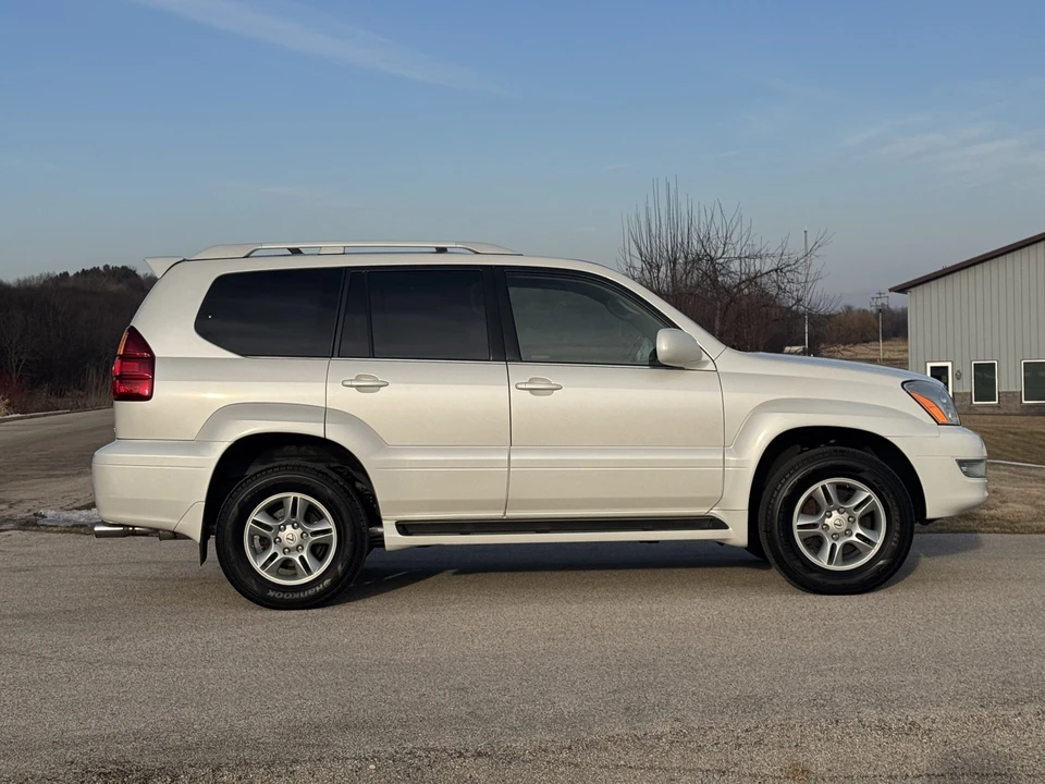 2006 Lexus GX 1st Gen - Image 17 of 31
