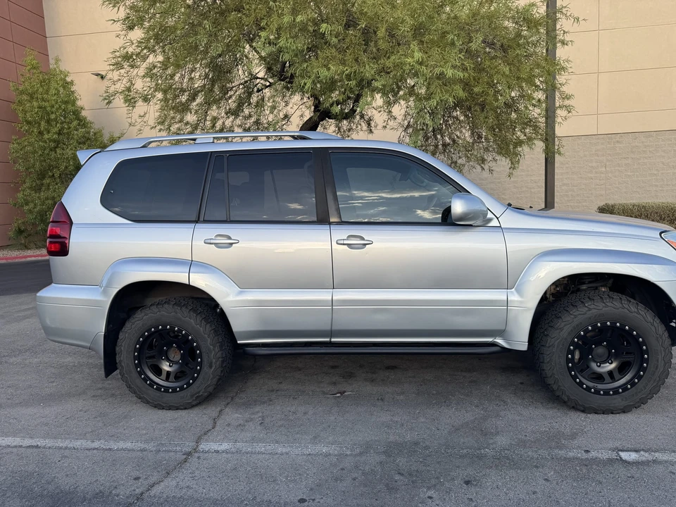 2006 Lexus GX 1st Gen - Image 12 of 31