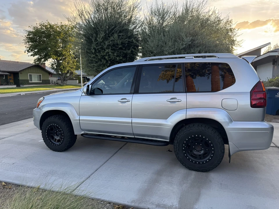 2006 Lexus GX 1st Gen - Image 24 of 31