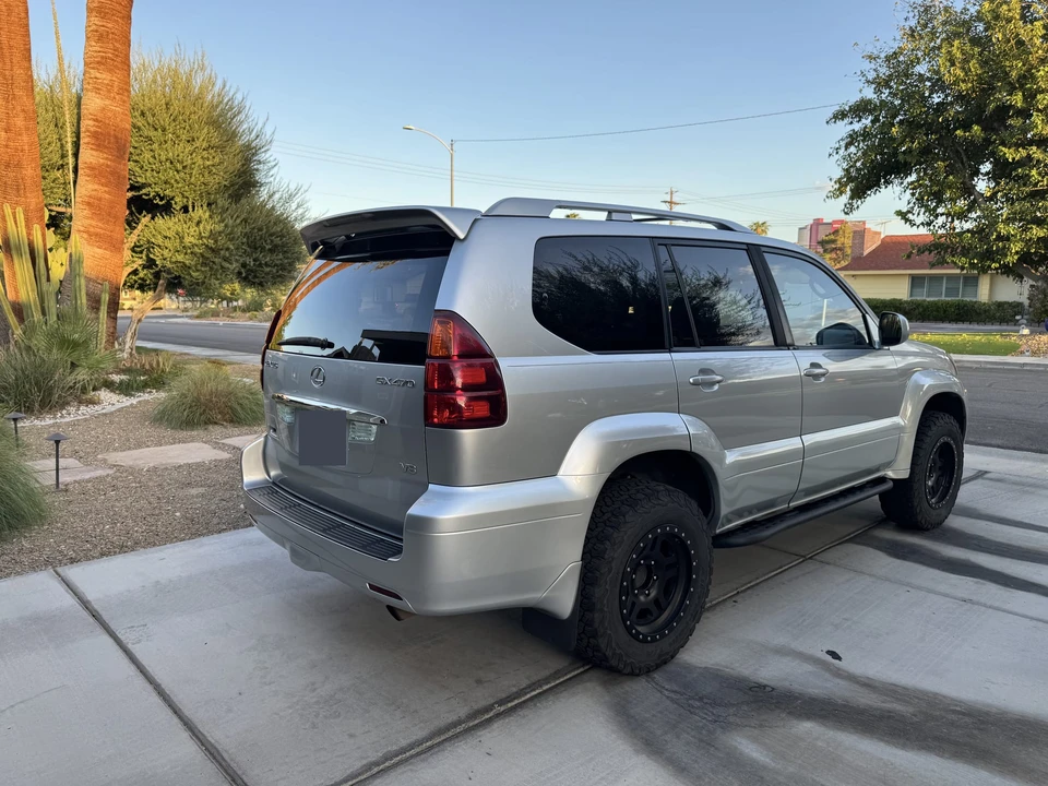 2006 Lexus GX 1st Gen - Image 16 of 31