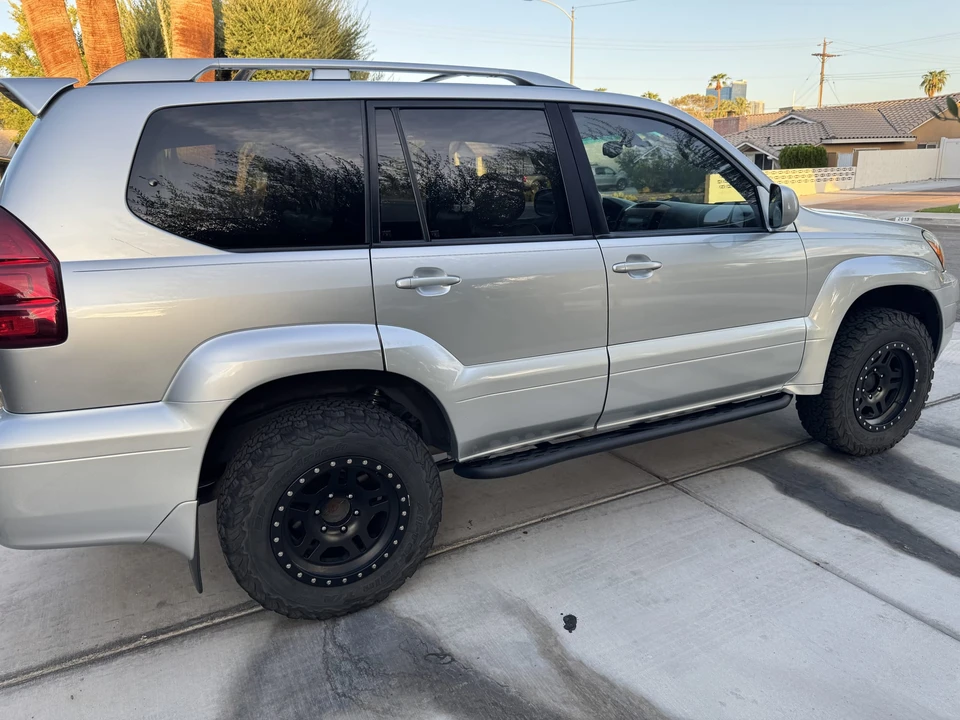 2006 Lexus GX 1st Gen - Image 14 of 31