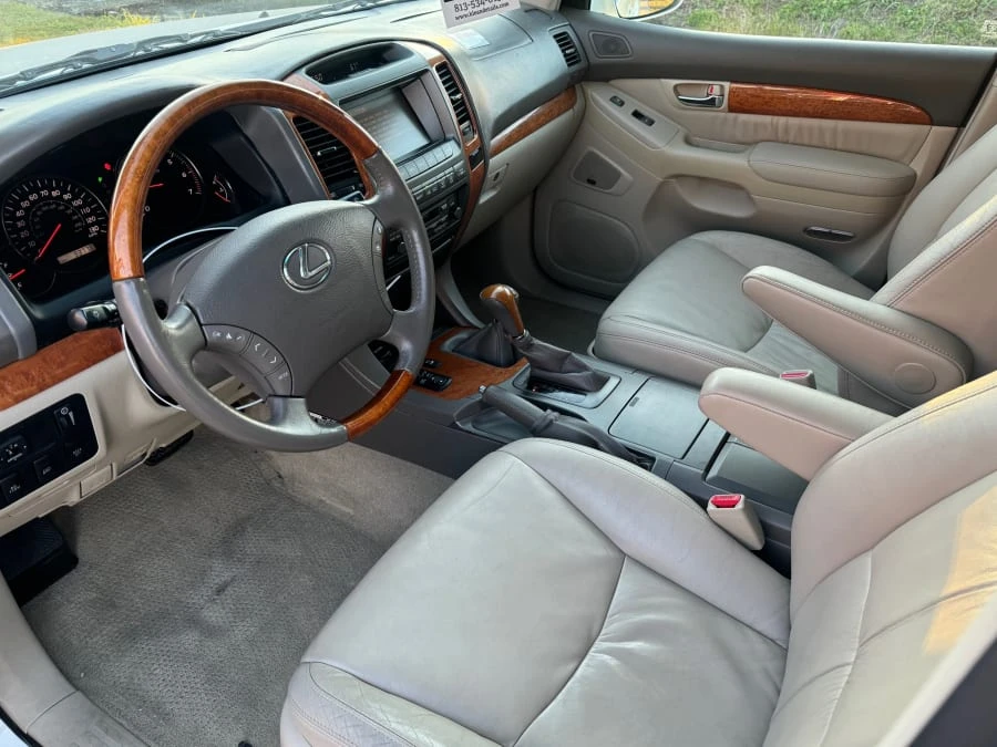2006 Lexus GX 1st Gen - Image 5 of 10