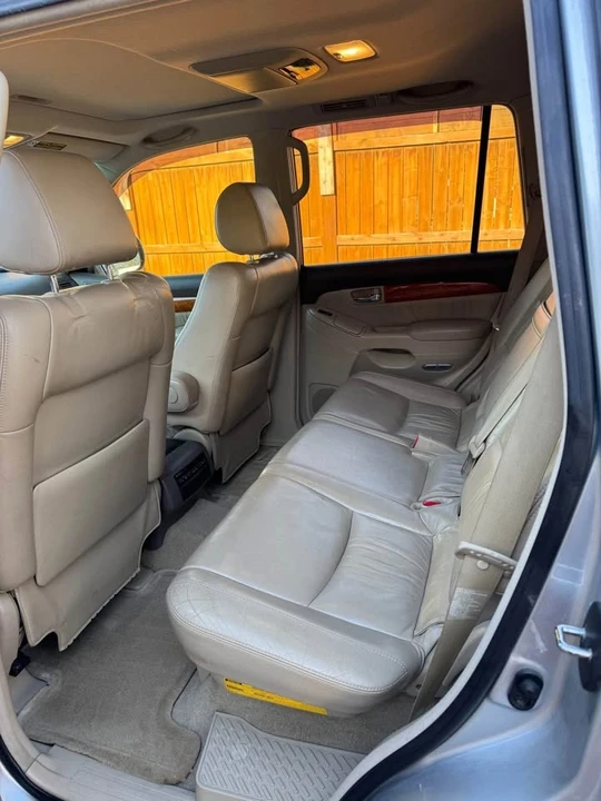 2006 Lexus GX 1st Gen - Image 3 of 10