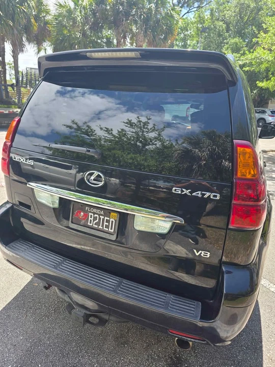 2006 Lexus GX 1st Gen - Image 3 of 10