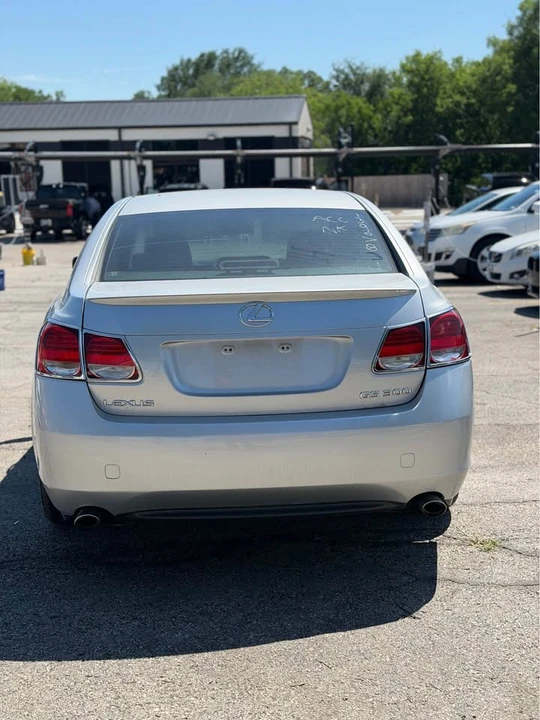 2006 Lexus GS 3rd Gen - Image 5 of 10