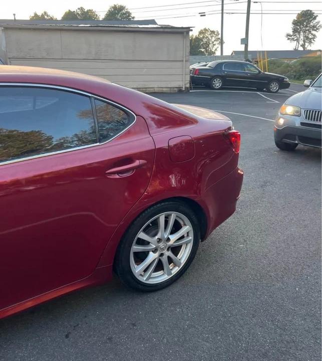 2006 Lexus IS 2nd Gen - Image 4 of 17