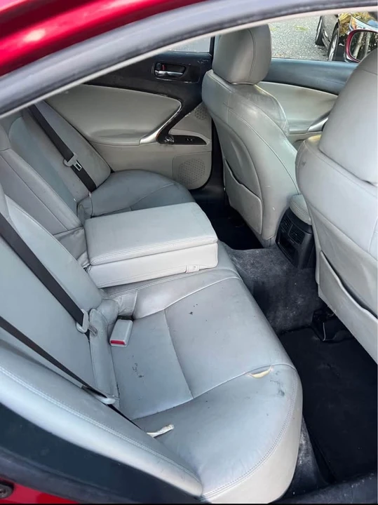 2006 Lexus IS 2nd Gen - Image 15 of 17