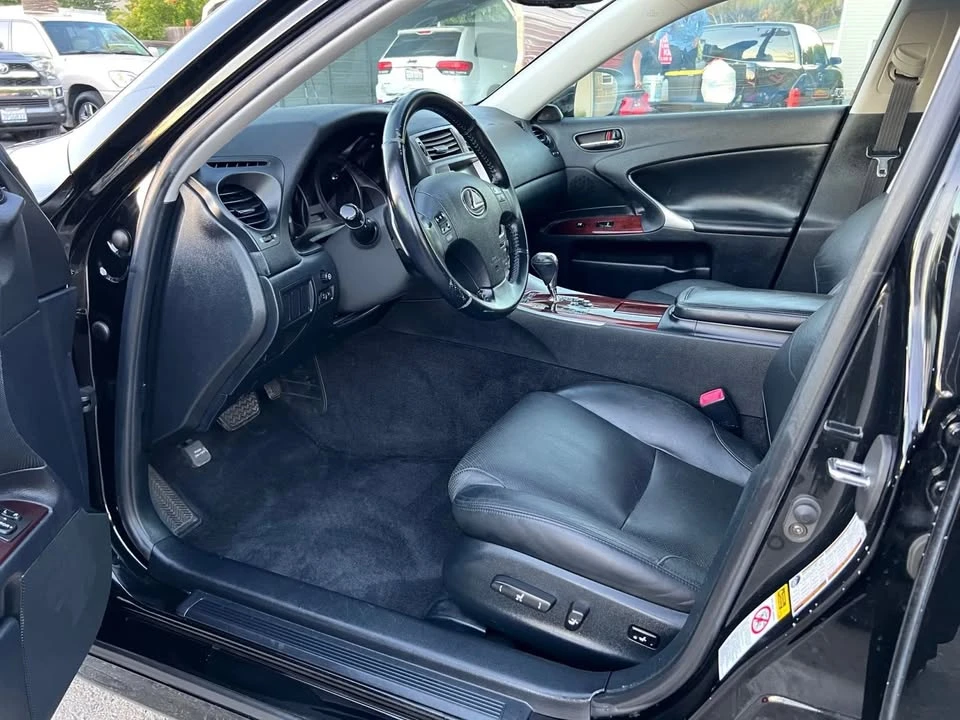 2006 Lexus IS 2nd Gen - Image 7 of 14