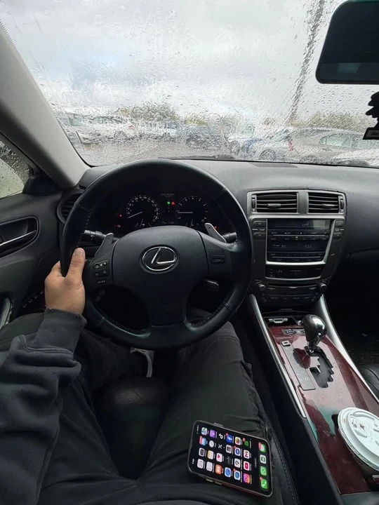 2006 Lexus IS 2nd Gen - Image 4 of 6