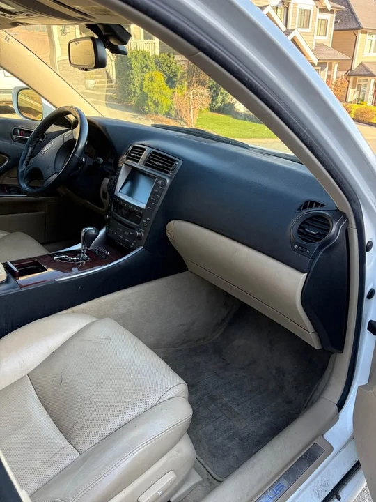 2006 Lexus IS 2nd Gen - Image 6 of 8