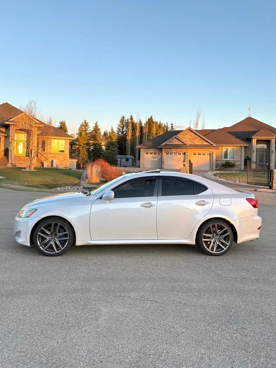 2006 Lexus IS 2nd Gen - Image 2 of 9