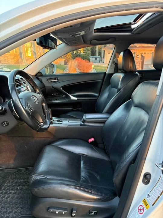 2006 Lexus IS 2nd Gen - Image 6 of 9