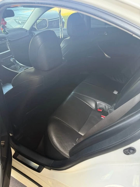 2006 Lexus IS 2nd Gen - Image 6 of 6