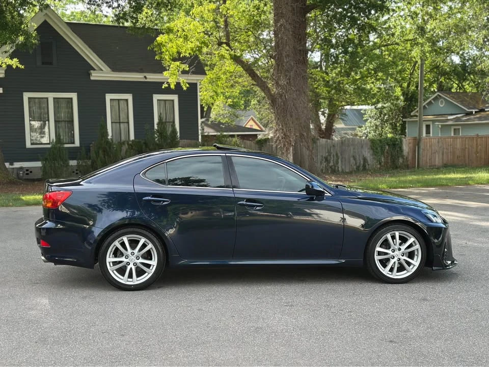 2006 Lexus IS 2nd Gen - Image 18 of 19