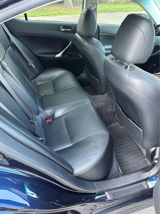2006 Lexus IS 2nd Gen - Image 10 of 19