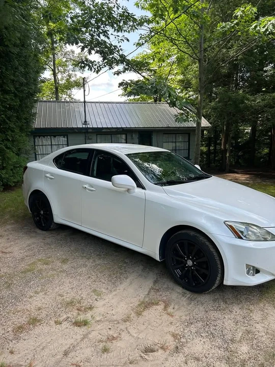 2006 Lexus IS 2nd Gen - Image 2 of 5