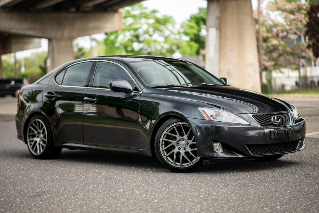 2006 Lexus IS 2nd Gen - Image 20 of 31