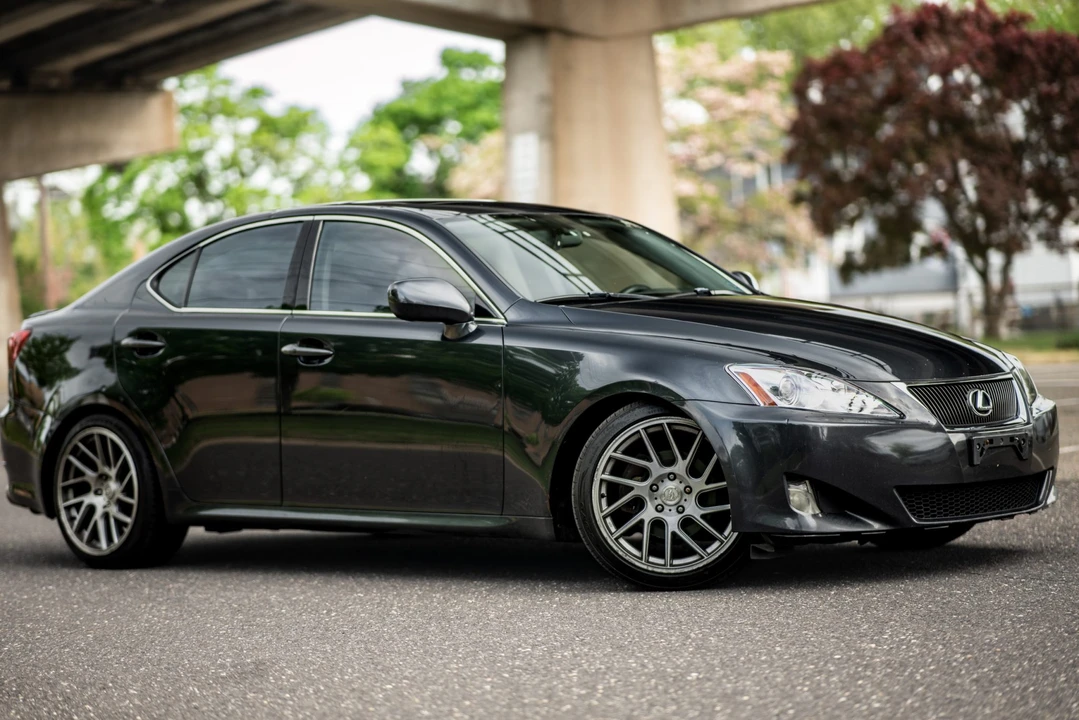 2006 Lexus IS 2nd Gen - Image 21 of 31