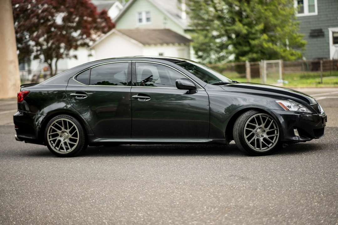 2006 Lexus IS 2nd Gen - Image 23 of 31
