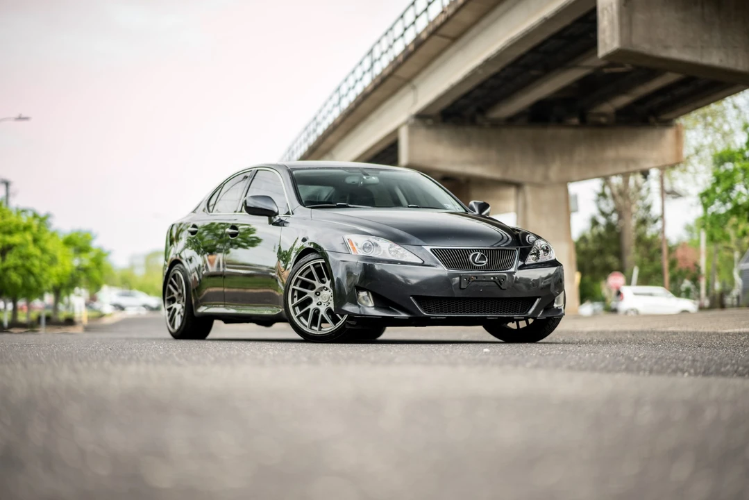 2006 Lexus IS 2nd Gen - Image 10 of 31