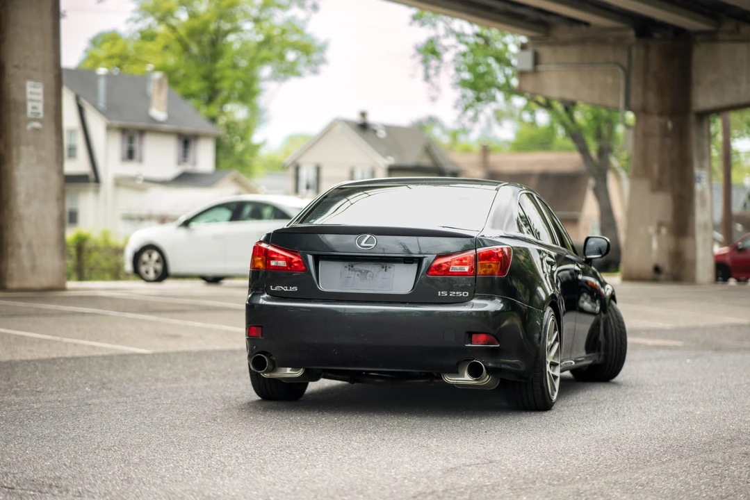 2006 Lexus IS 2nd Gen - Image 29 of 31