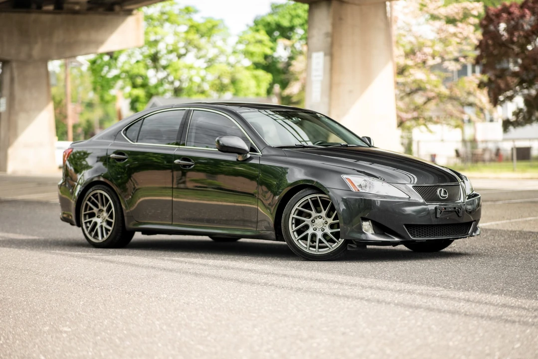 2006 Lexus IS 2nd Gen - Image 17 of 31