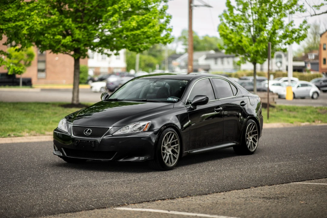 2006 Lexus IS 2nd Gen - Image 6 of 31