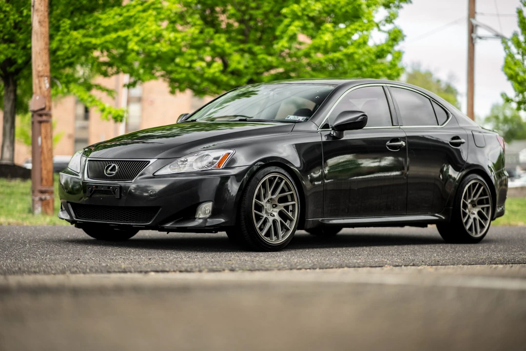 2006 Lexus IS 2nd Gen - Image 3 of 31