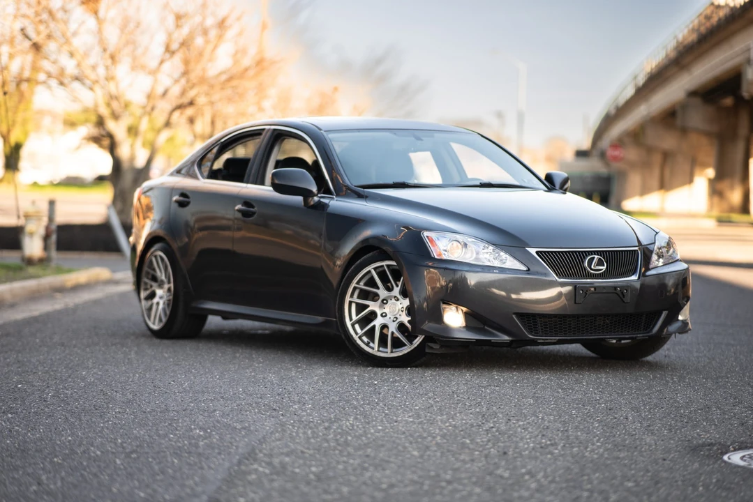 2006 Lexus IS 2nd Gen - Image 16 of 31