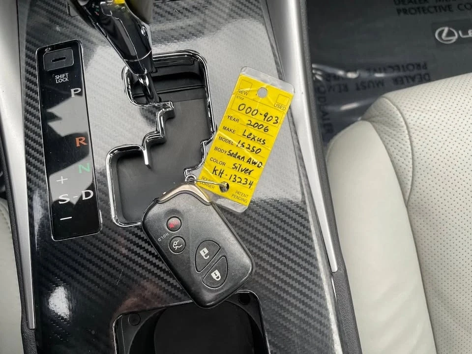 2006 Lexus IS 2nd Gen - Image 19 of 19