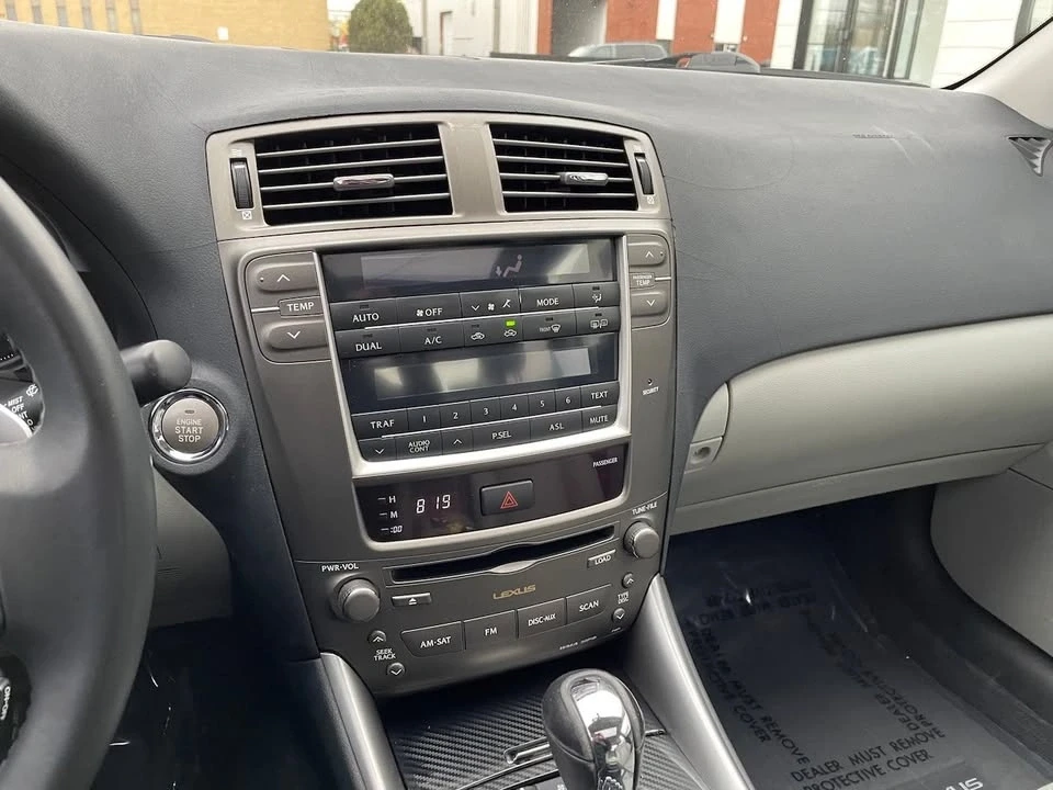 2006 Lexus IS 2nd Gen - Image 17 of 19