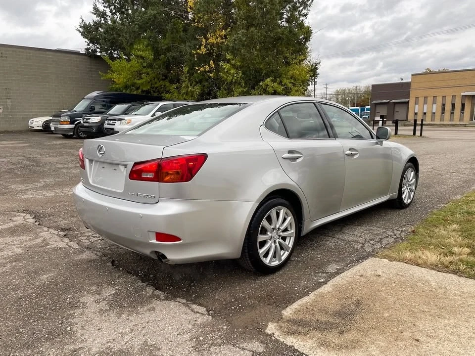2006 Lexus IS 2nd Gen - Image 5 of 19