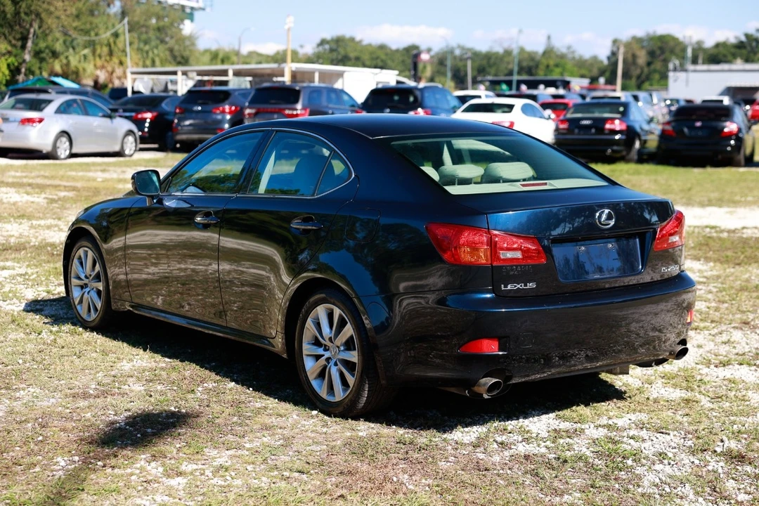 2006 Lexus IS 2nd Gen - Image 5 of 12