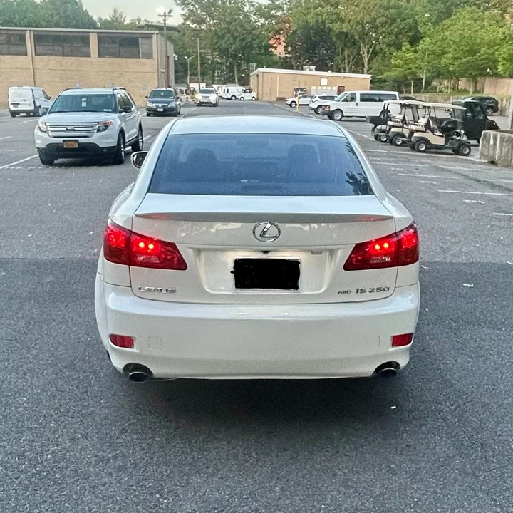 2006 Lexus IS 2nd Gen - Image 4 of 10