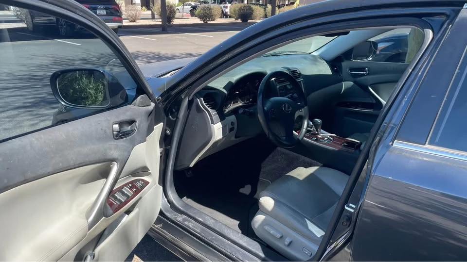 2006 Lexus IS 2nd Gen - Image 3 of 11