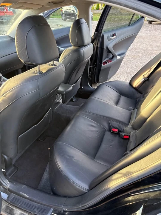 2006 Lexus IS 2nd Gen - Image 16 of 20