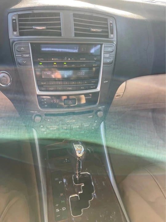 2006 Lexus IS 2nd Gen - Image 8 of 9