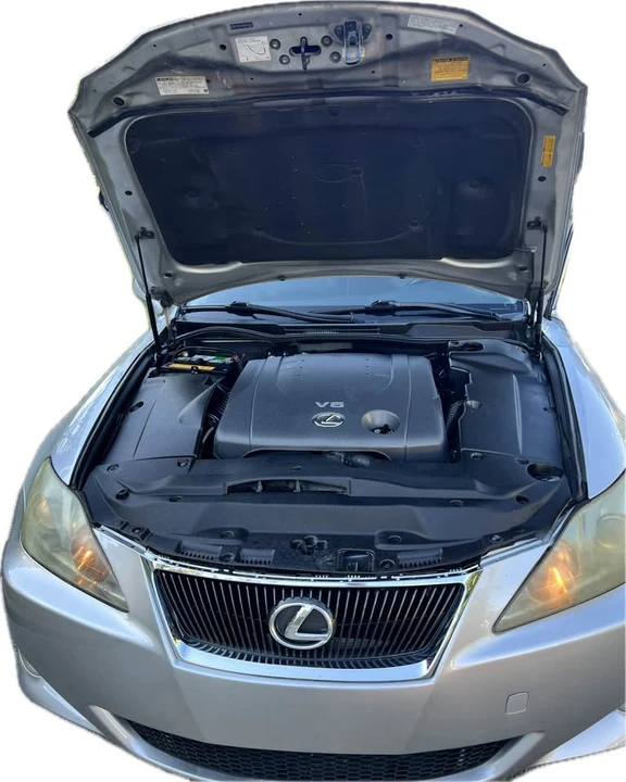 2006 Lexus IS 2nd Gen - Image 2 of 9