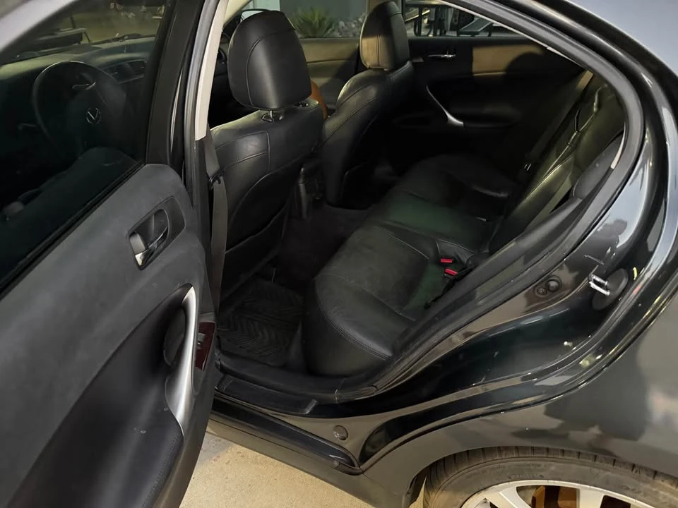 2006 Lexus IS 2nd Gen - Image 6 of 15
