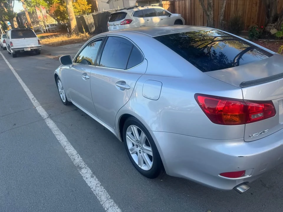 2006 Lexus IS 2nd Gen - Image 2 of 8