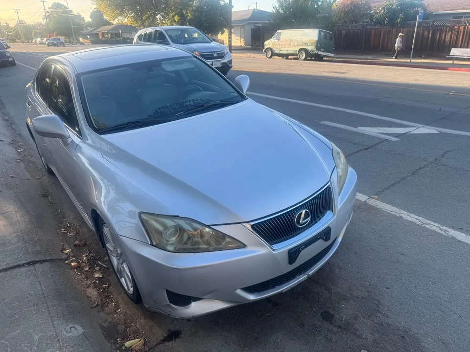 2006 Lexus IS 2nd Gen - Image 4 of 8