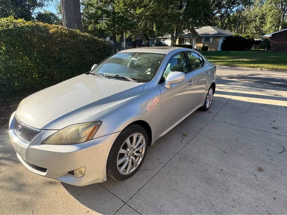 2006 Lexus IS 2nd Gen - Image 2 of 17