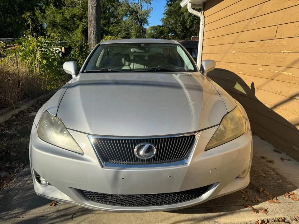 2006 Lexus IS 2nd Gen - Image 4 of 17
