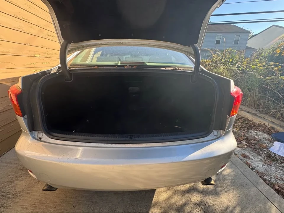 2006 Lexus IS 2nd Gen - Image 8 of 17