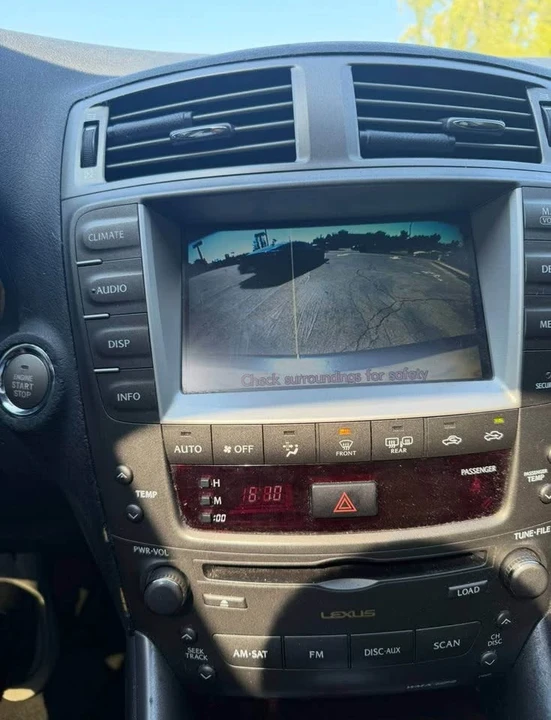 2006 Lexus IS 2nd Gen - Image 5 of 7