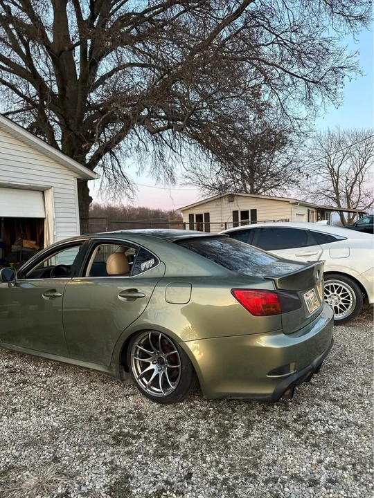 2006 Lexus IS 2nd Gen - Image 3 of 17