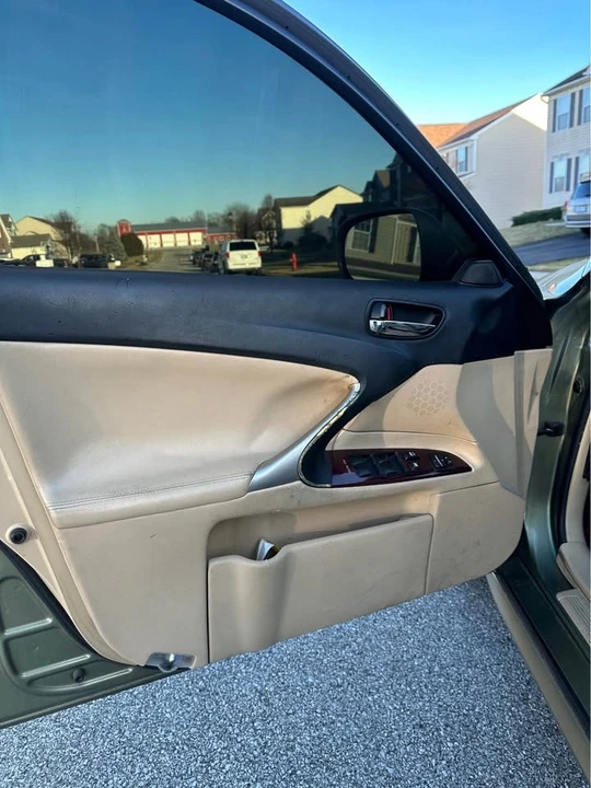 2006 Lexus IS 2nd Gen - Image 15 of 17