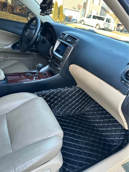 2006 Lexus IS 2nd Gen - Image 11 of 17